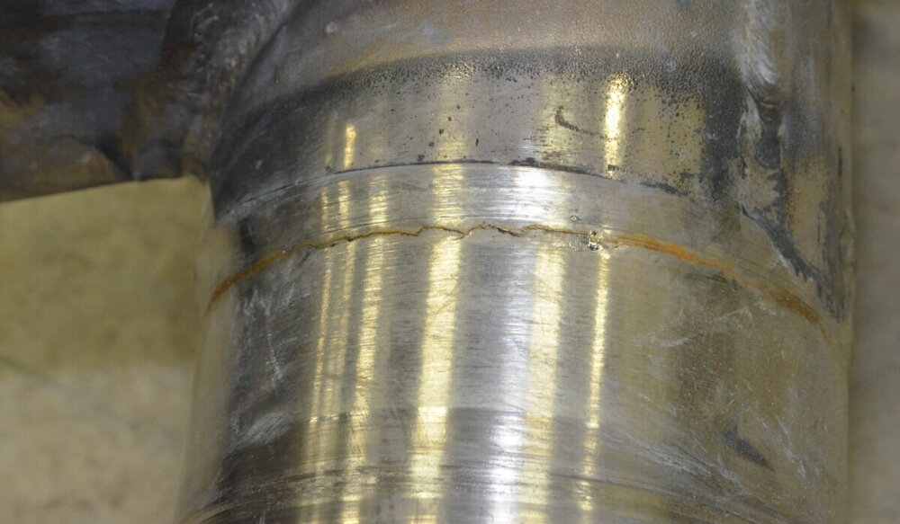 Crack_material engineering